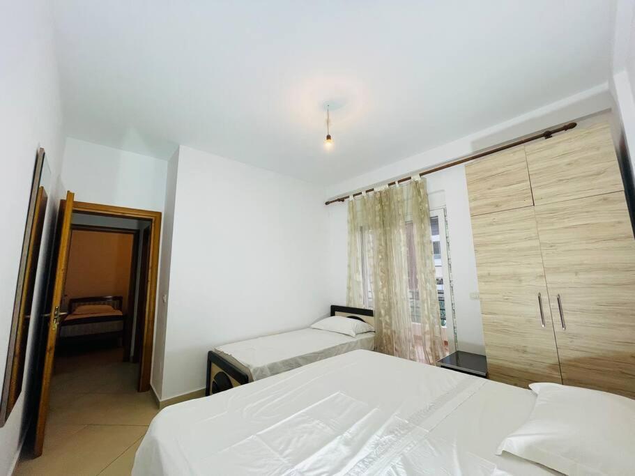 Noah 2 Bedrooms Apartment 300 M From Lungomare With Private Parking * Vlorë