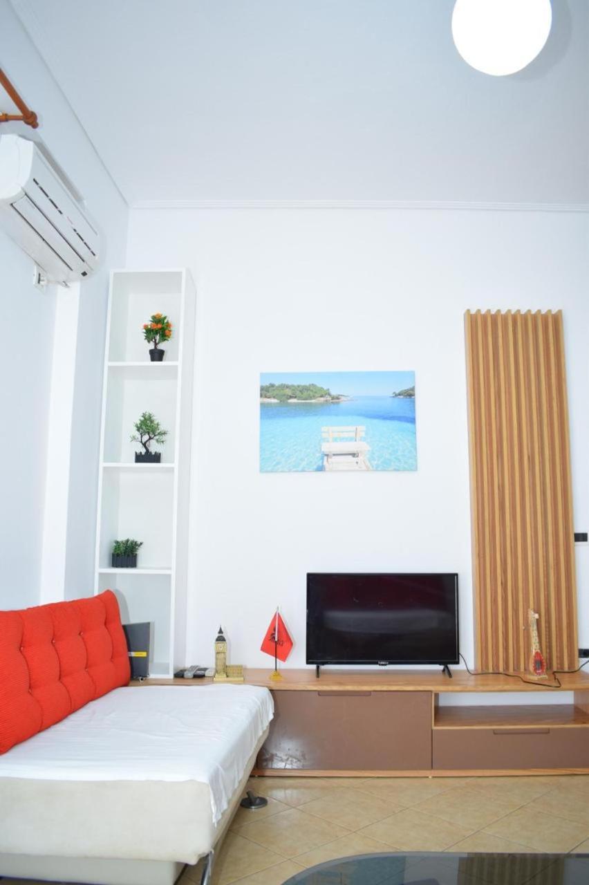Noah 2 Bedrooms Apartment 300 M From Lungomare With Private Parking Vlorë