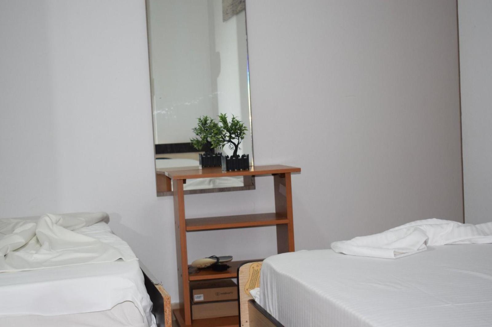 Noah 2 Bedrooms Apartment 300 M From Lungomare With Private Parking